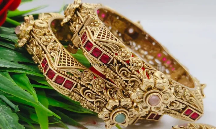 Quality Collection Bangles